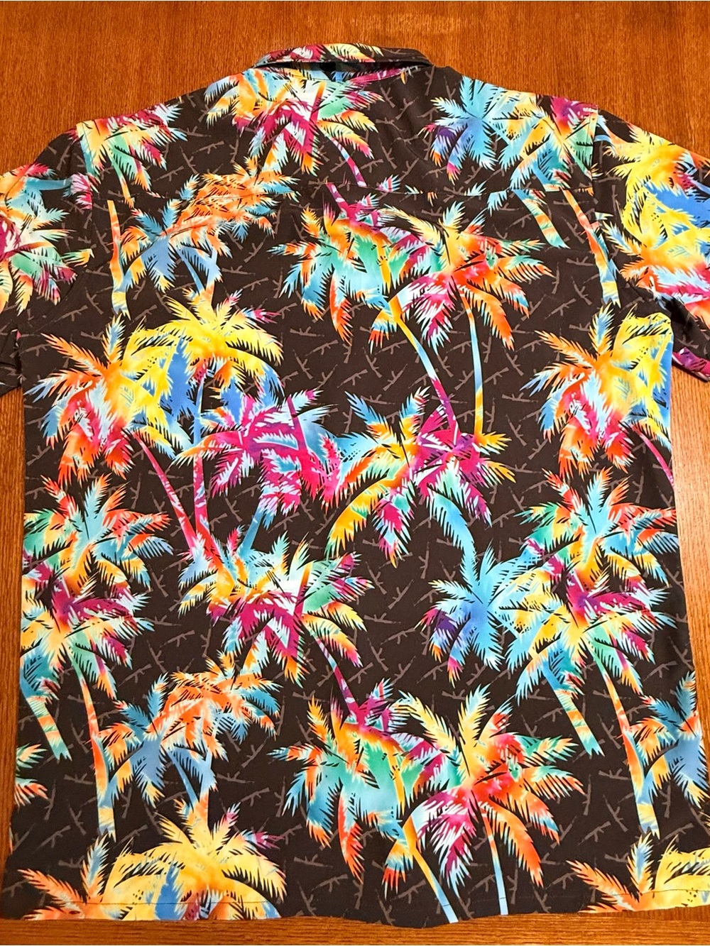 Retro Rifle AKs & Vacays Black Tropical Print Short-Sleeve Shirt - Like New - Picture 3 of 5